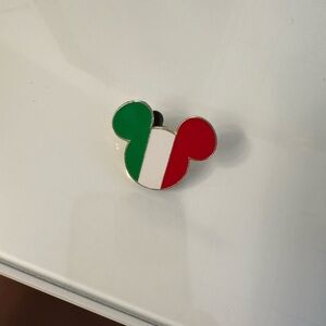 Italy Disney Pin
